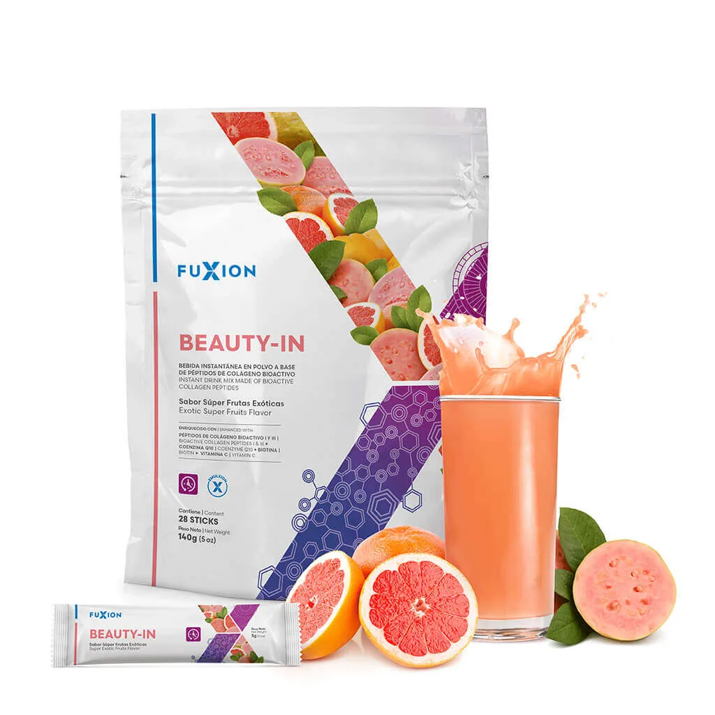 Foto oficial de FuXion: doypack y stick de Beauty-In con un vaso de bebida, pomelo y guayaba